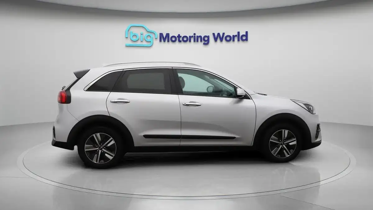2021-kia-niro-16-gdi-2-big-8