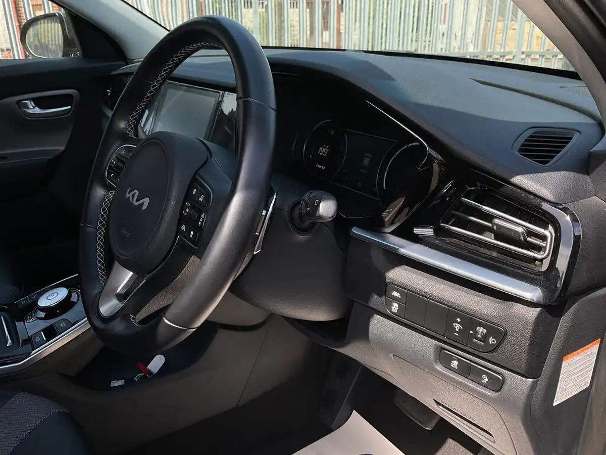 2022-kia-e-niro-ev-2-64-big-24