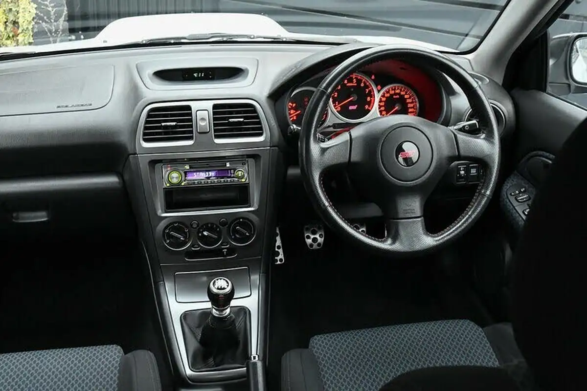 2006-subaru-impreza-big-30