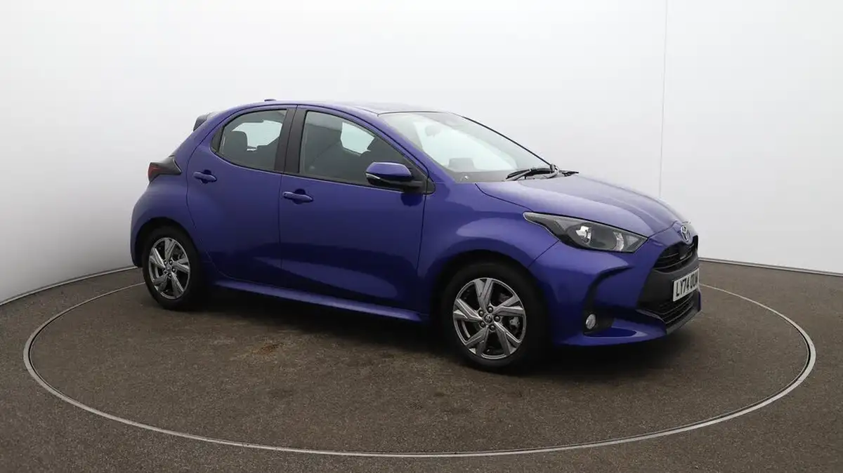 2025-toyota-yaris-15-vvt-i-icon-big-45