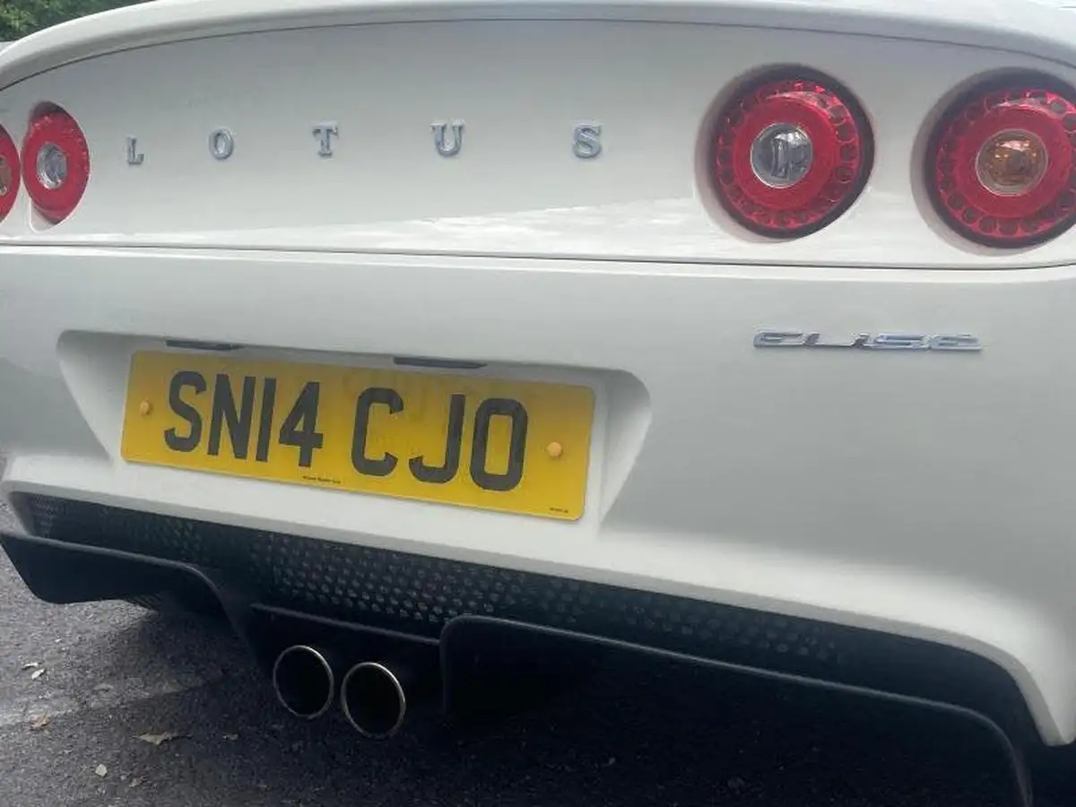 2014-lotus-elise-16-cr-big-37