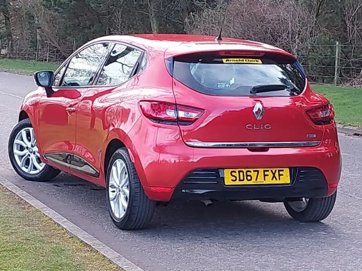 2017-renault-clio-15dci-dynamique-nav-big-1