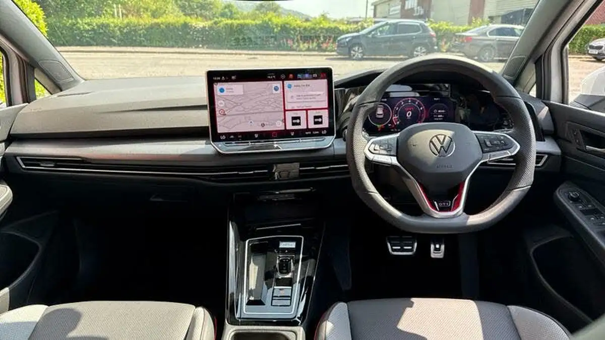 2025-volkswagen-golf-20-tsi-gti-clubsport-big-7