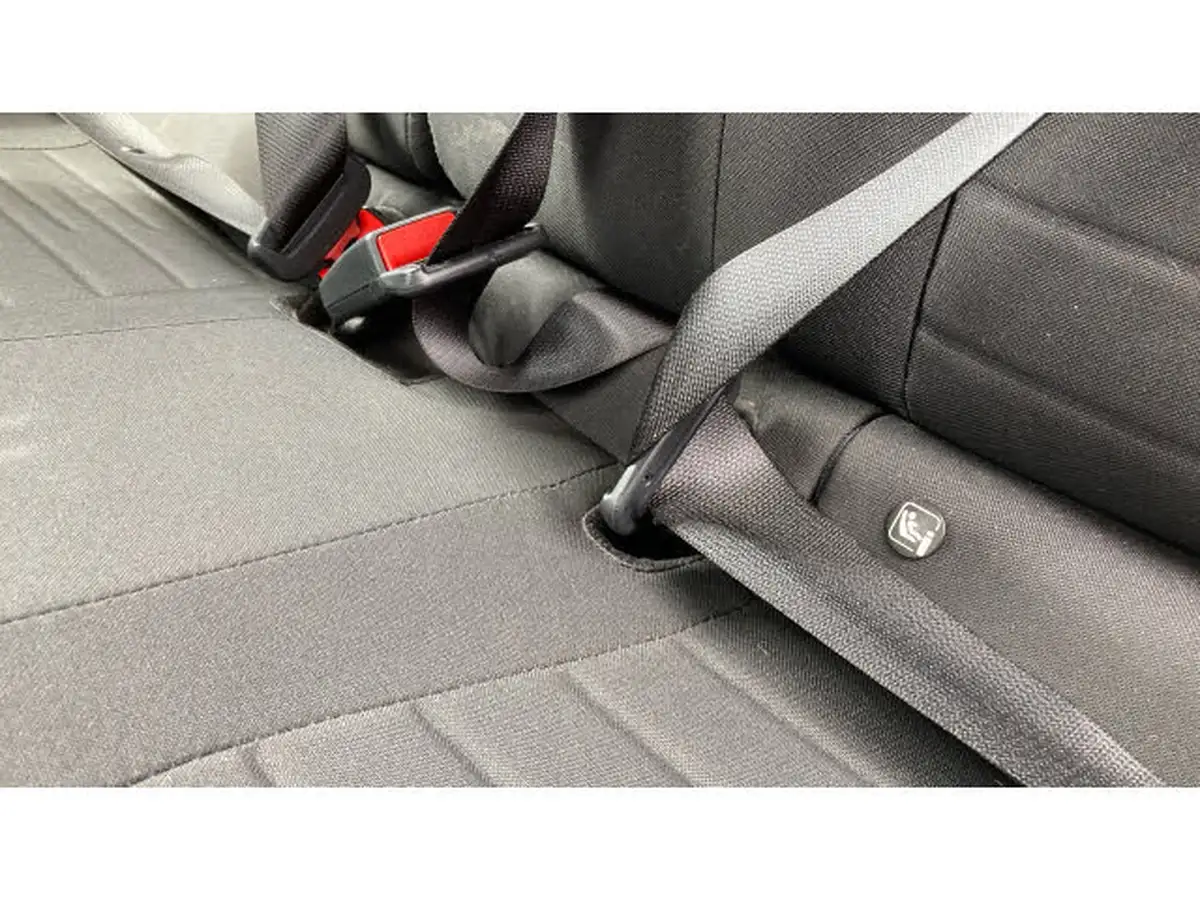 2021-hyundai-i10-12-se-connect-big-16