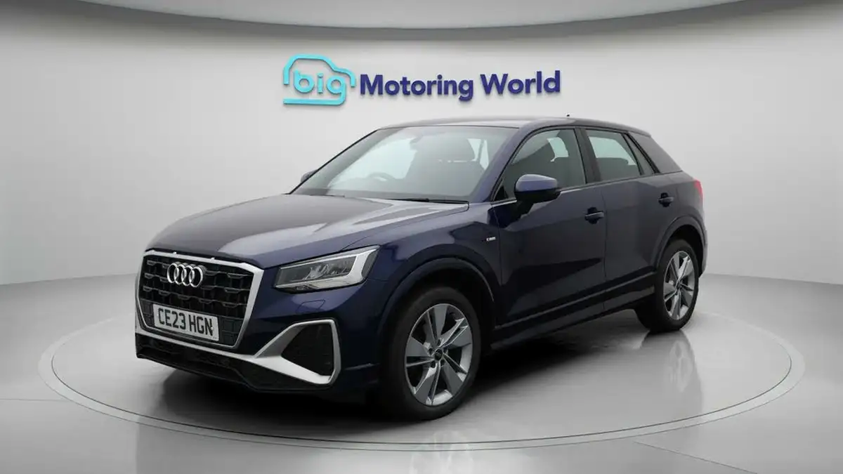 2023-audi-q2-15-35-tfsi-s-line-tronic-big-3