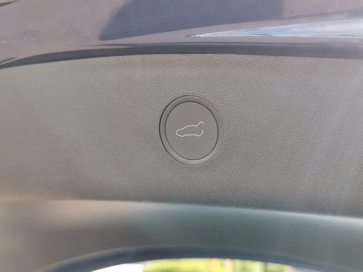 2021-tesla-model-3-e-standard-plus-big-18