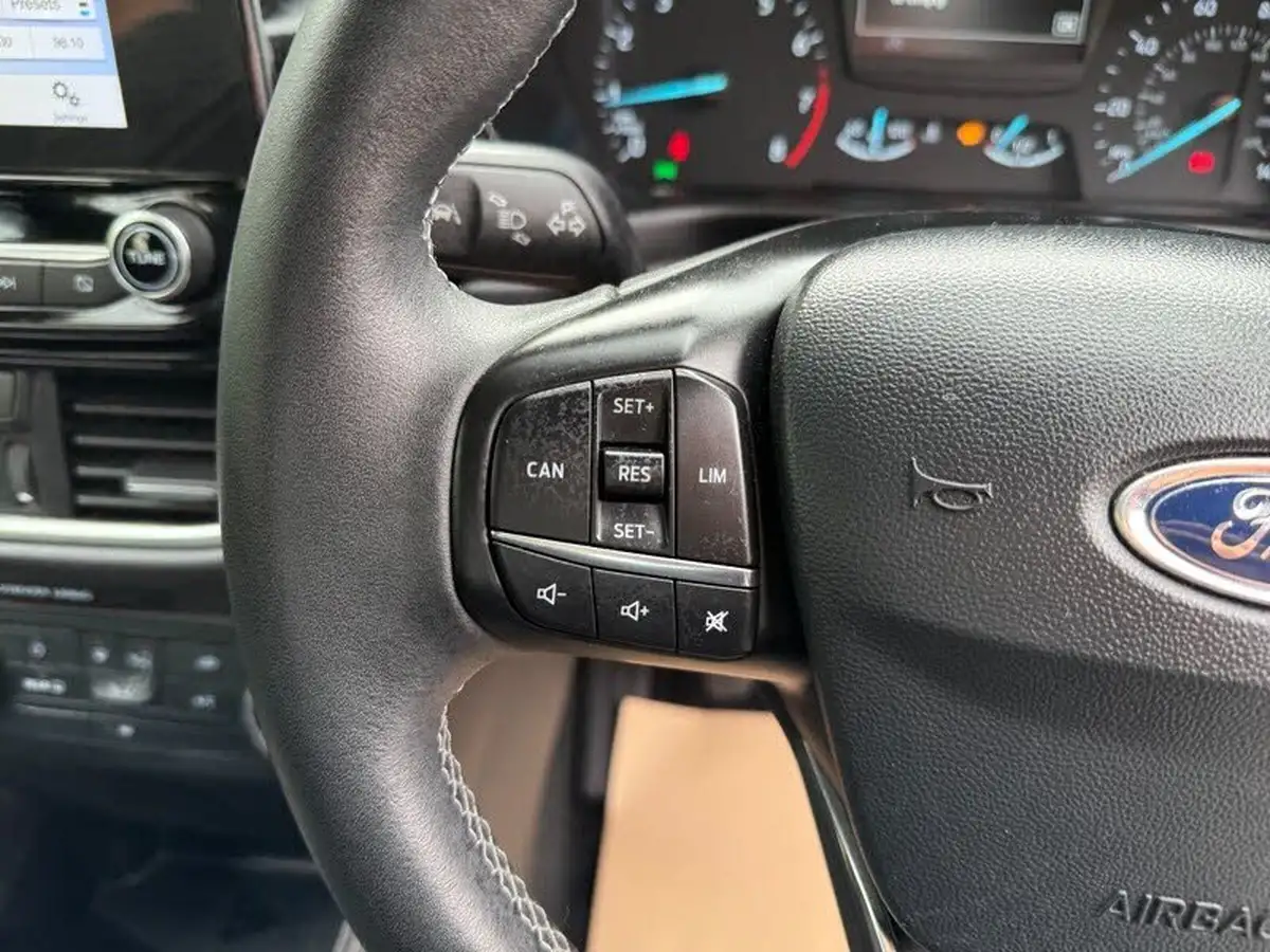 2018-ford-fiesta-11-ti-vct-zetec-5d-big-15