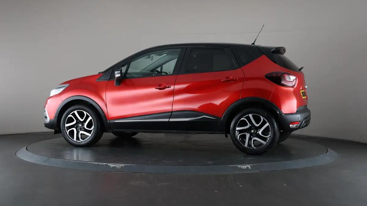 2019-renault-captur-09-tce-iconic-big-67