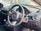 2012-mazda-mazda2-13-venture-small-44