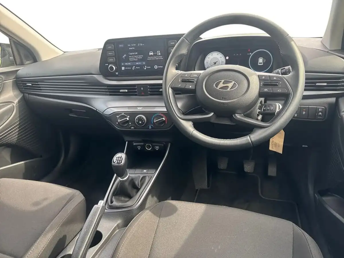 2024-hyundai-i20-10-t-gdi-advance-big-9