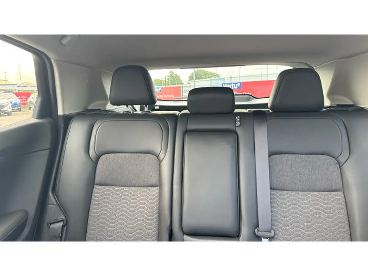 2024-nissan-ariya-e-advance-225kw-22kw-charger-e-4orce-big-14