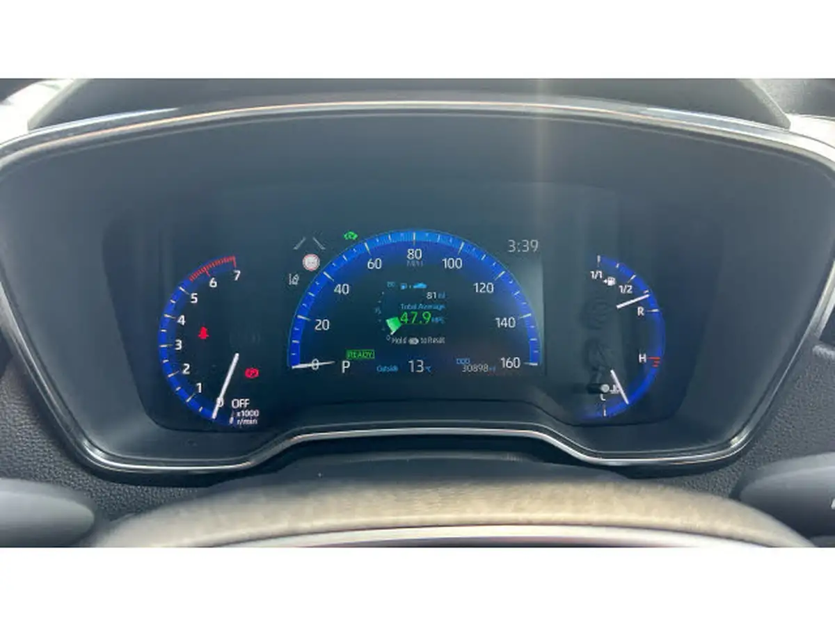 2022-toyota-corolla-18-vvt-i-design-120bhp-trk-hatchback-5d-big-8
