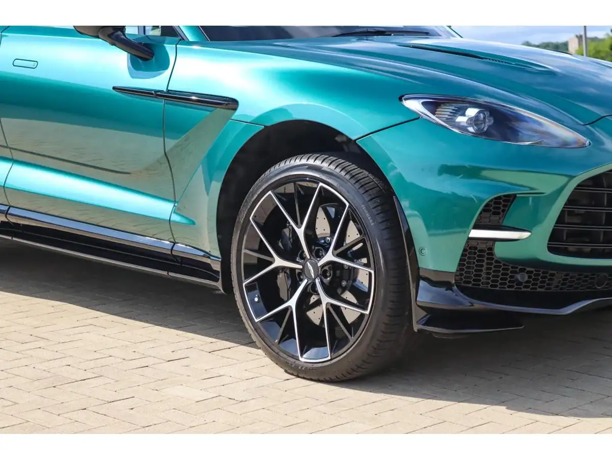 2024-aston-martin-dbx-40-v8-big-10