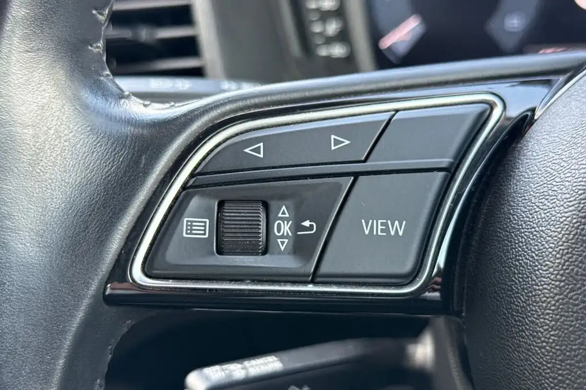 2019-audi-a1-10-30-tfsi-technik-big-38