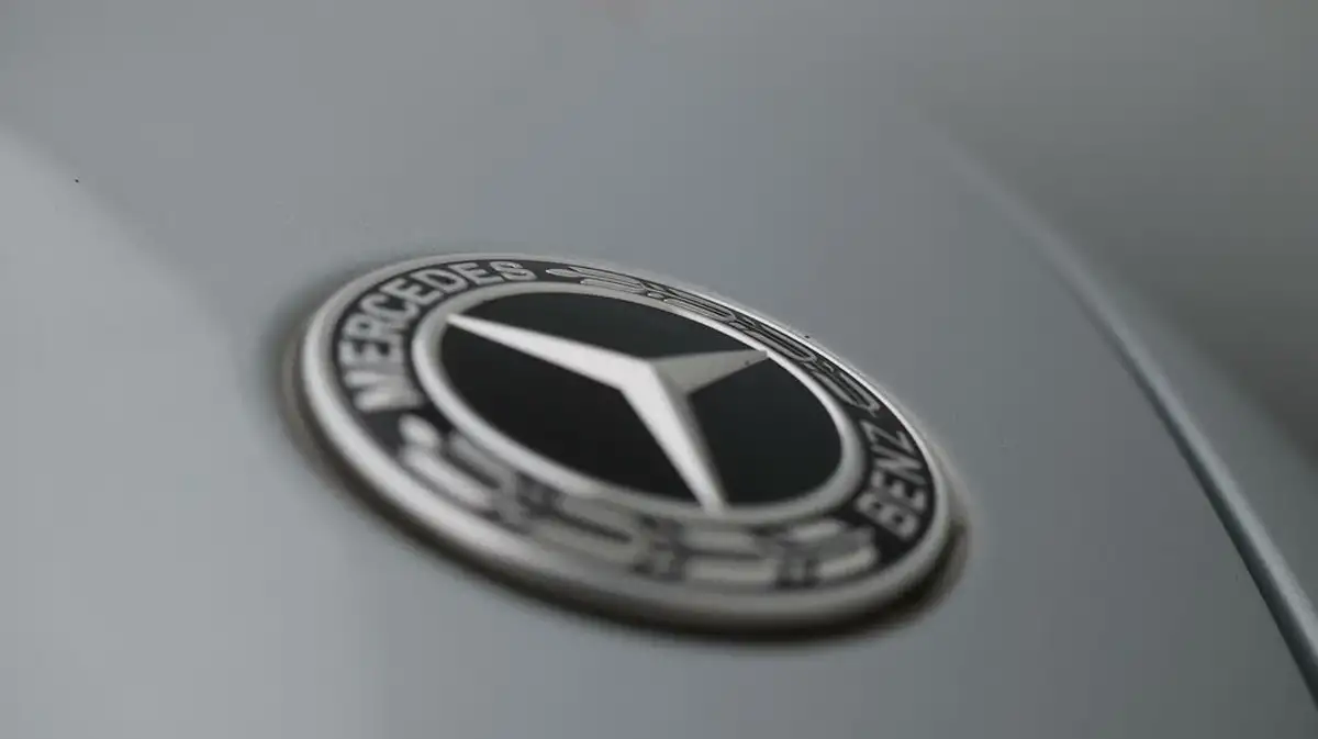 2022-mercedes-benz-eqb-e-eqb-350-amg-line-big-26