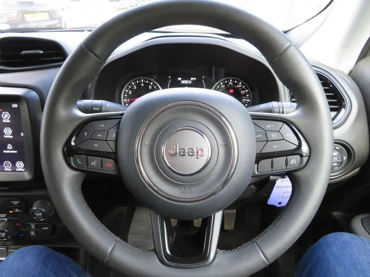 2021-jeep-renegade-10-gse-night-eagle-big-18