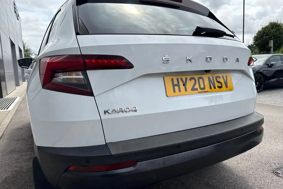 2020-skoda-karoq-15-tsi-se-l-big-15