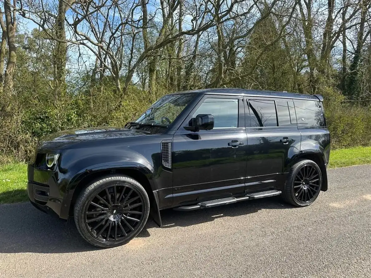 2022-land-rover-110-defender-50-p525-v8-big-4