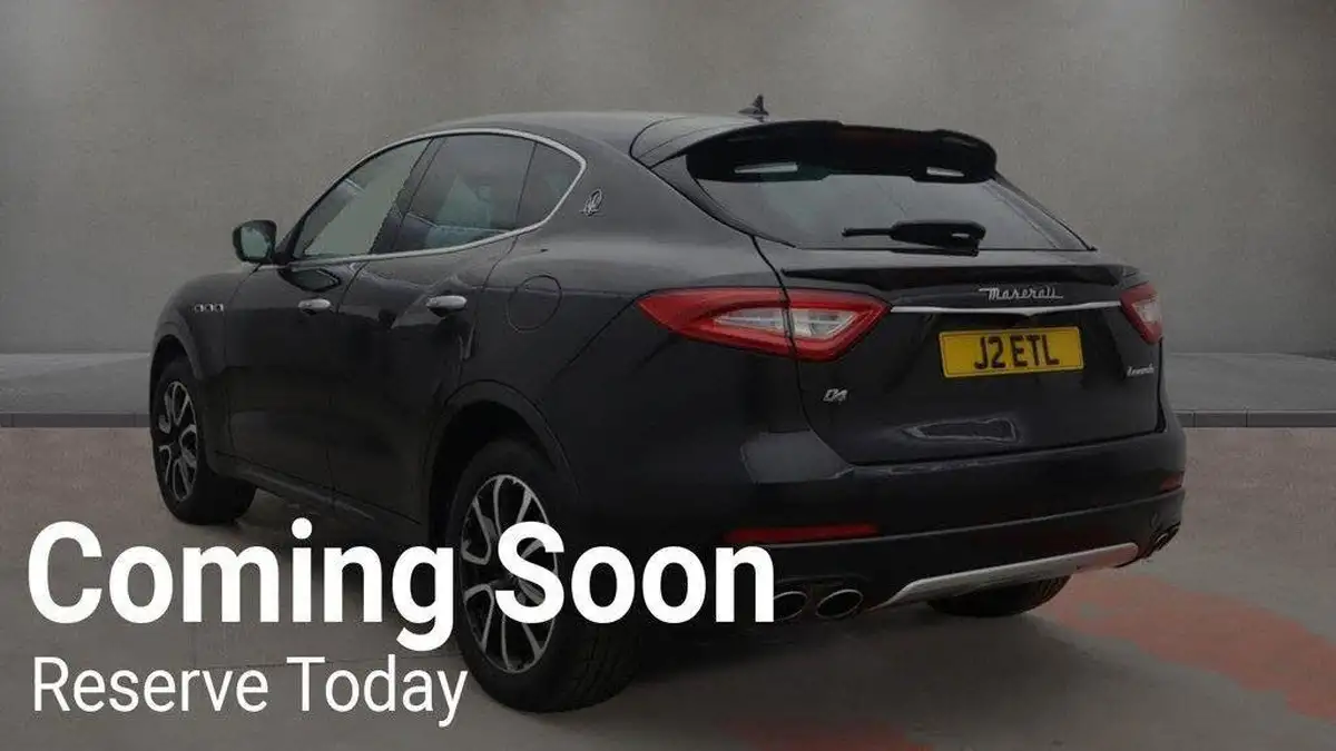 2017-maserati-levante-big-28