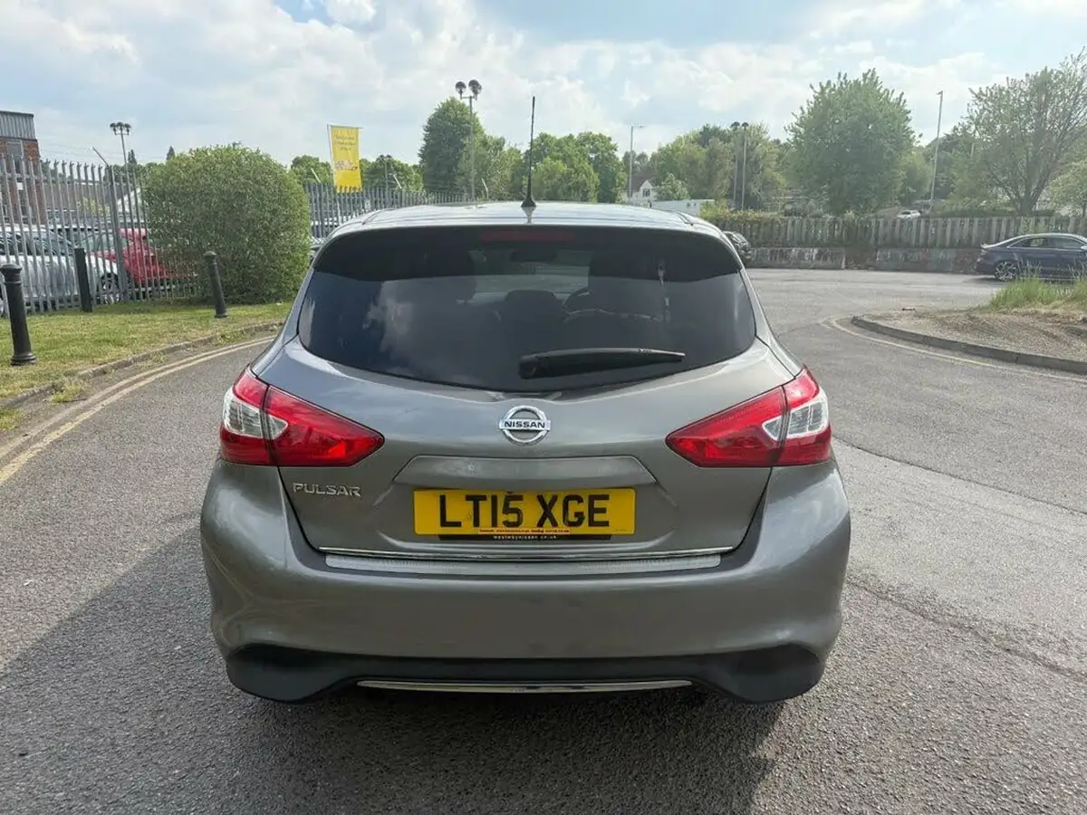 2015-nissan-pulsar-12-tekna-xtronic-big-1