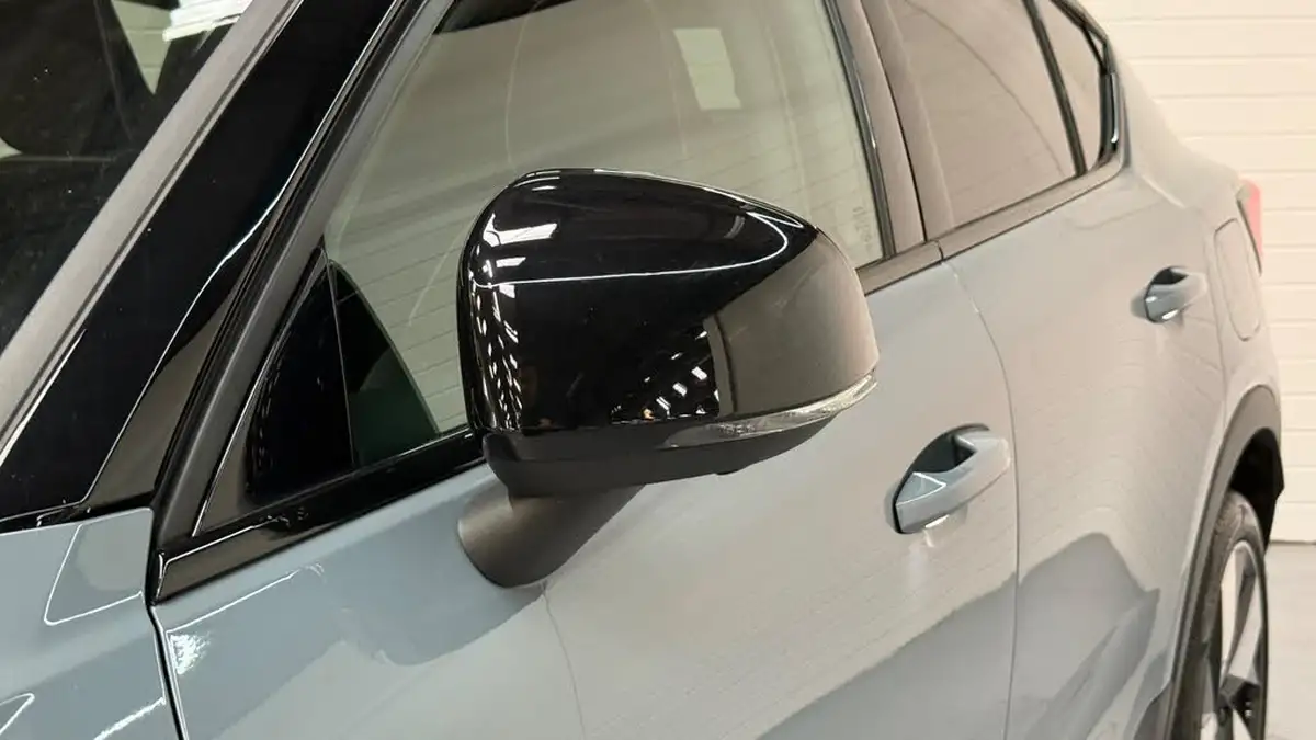 2022-volvo-c40-e-twin-recharge-pro-big-16