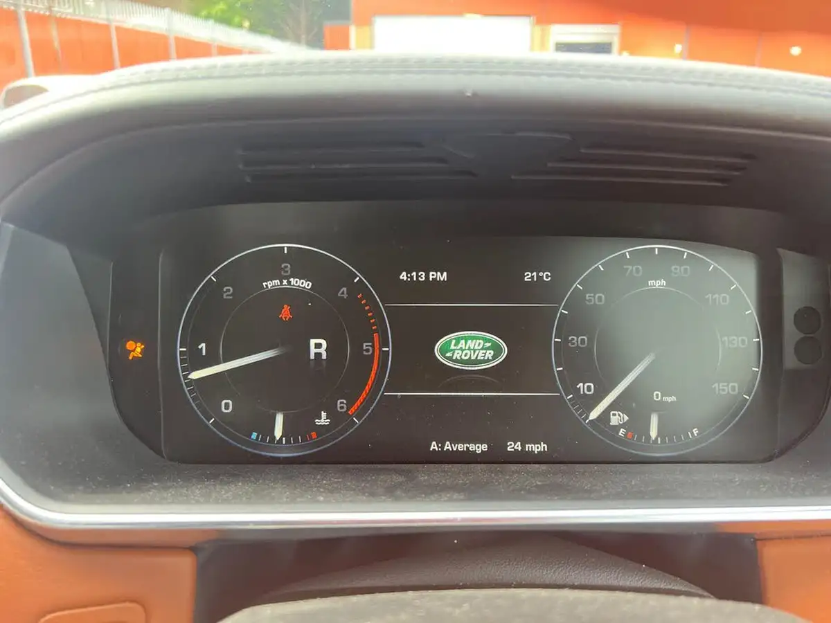 2016-land-rover-range-rover-44-sdv8-autobiography-44-sdv8-334bhp-4x4-ss-big-31