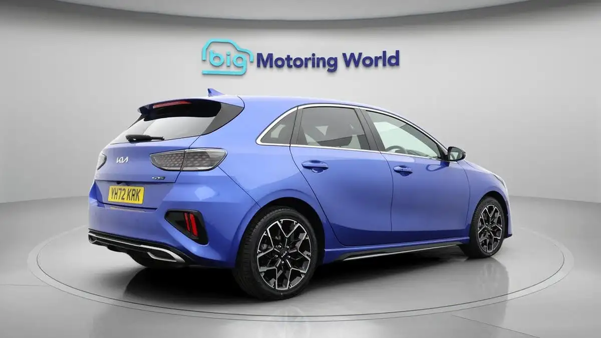 2022-kia-ceed-15-t-gdi-gt-line-big-7