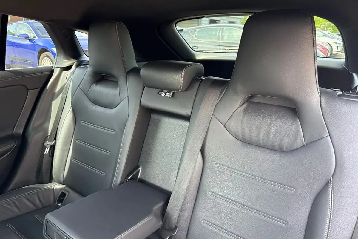 2021-mercedes-benz-cla-13-cla-180-amg-line-premium-plus-shooting-brake-5d-big-17