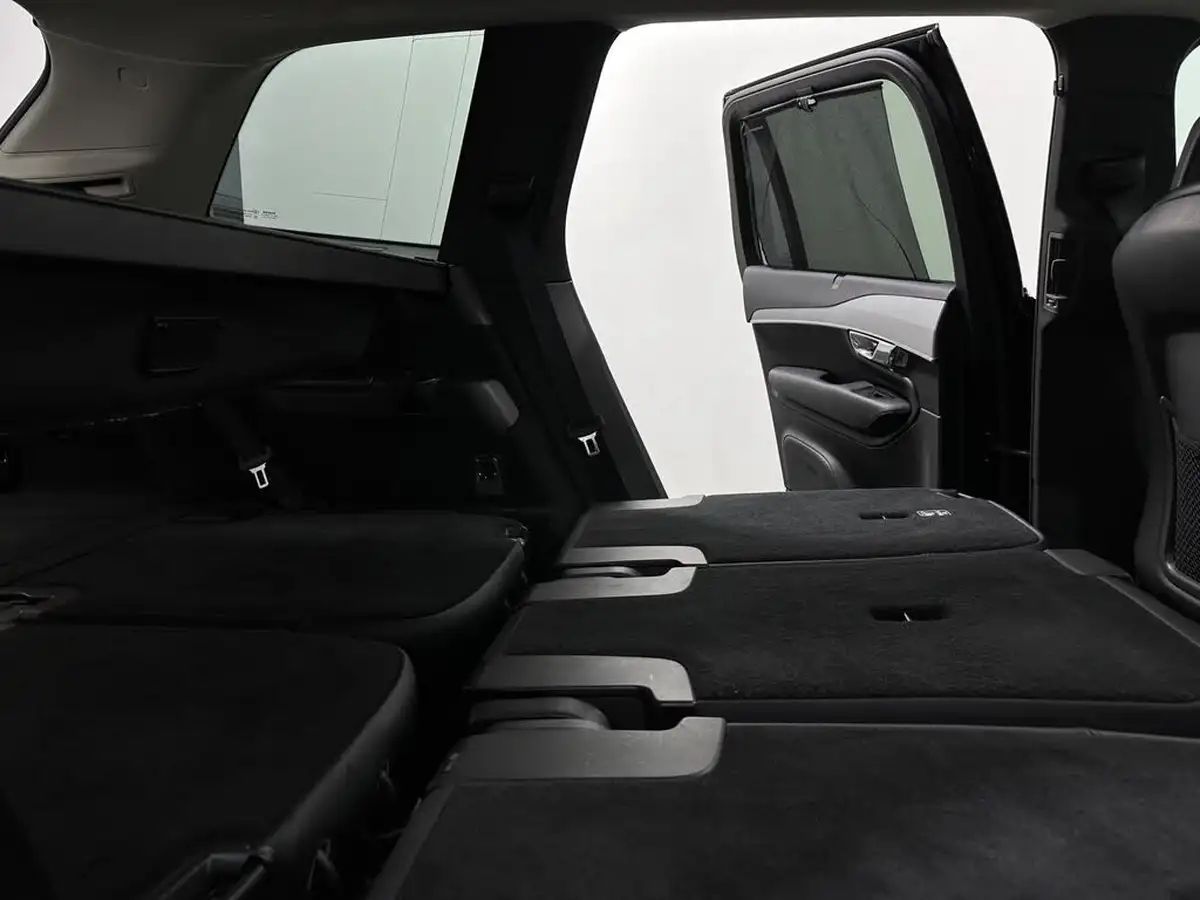 2015-volvo-xc90-20td-momentum-big-49