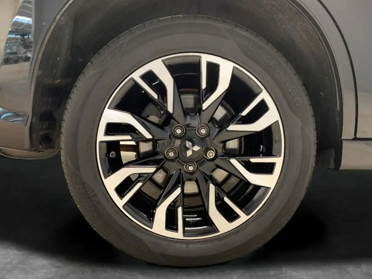 2015-mitsubishi-outlander-20-gx3h-phev-5st-big-28