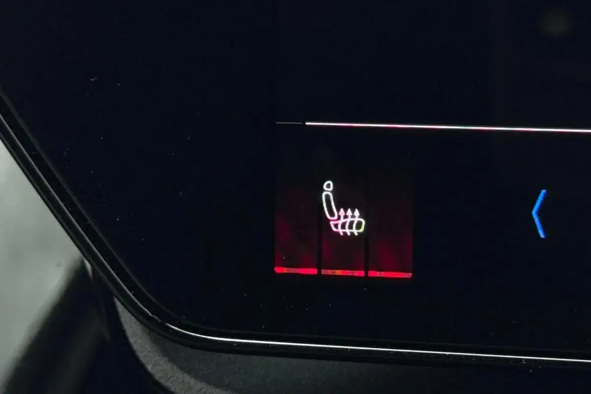 2025-audi-s6-e-tron-e-launch-edition-big-42