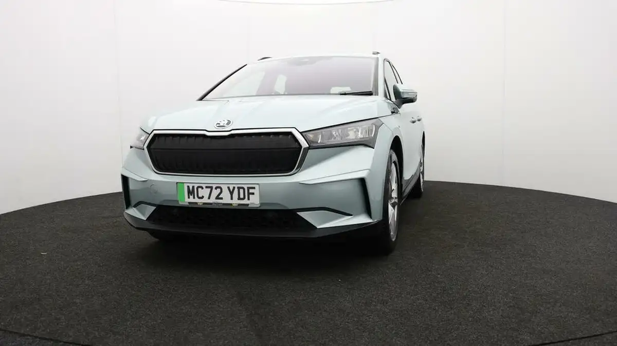 2023-skoda-enyaq-e-60-big-78