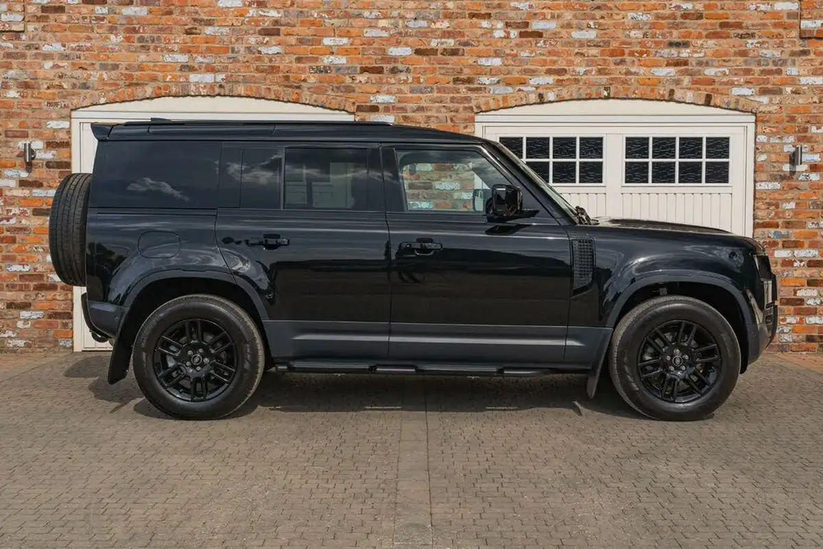 2022-land-rover-110-defender-30-d250-hard-top-se-110-2997cc-big-24
