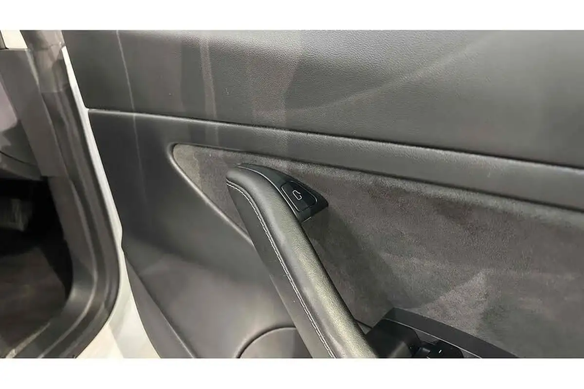 2020-tesla-model-3-e-standard-plus-big-38