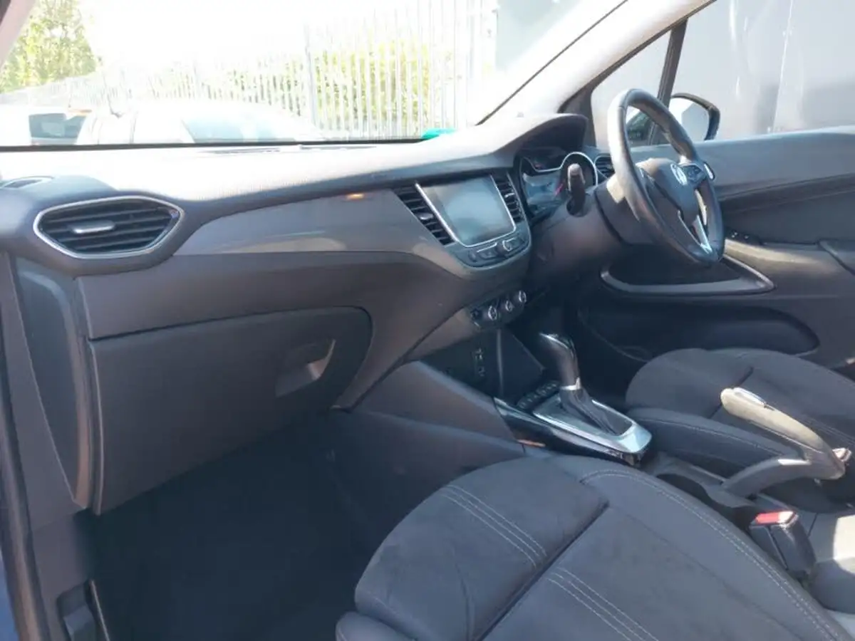 2022-vauxhall-crossland-12-ultimate-130ps-auto-big-4
