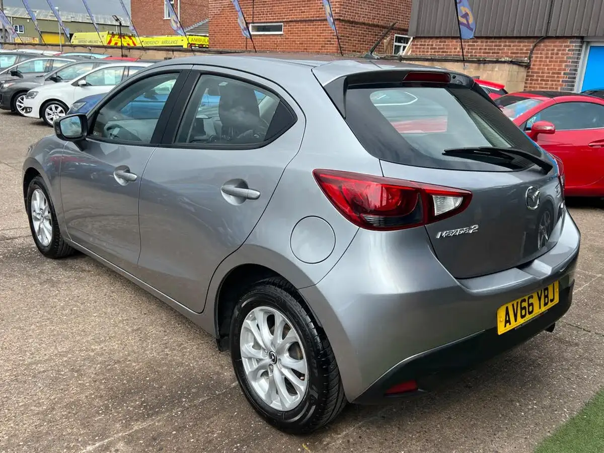 2016-mazda-mazda2-15-se-l-nav-big-41