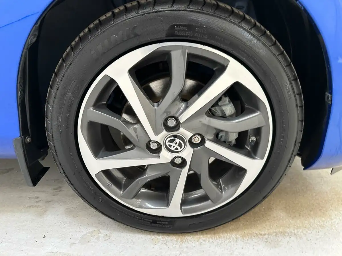 2018-toyota-yaris-15-vvt-i-excel-hybrid-big-32