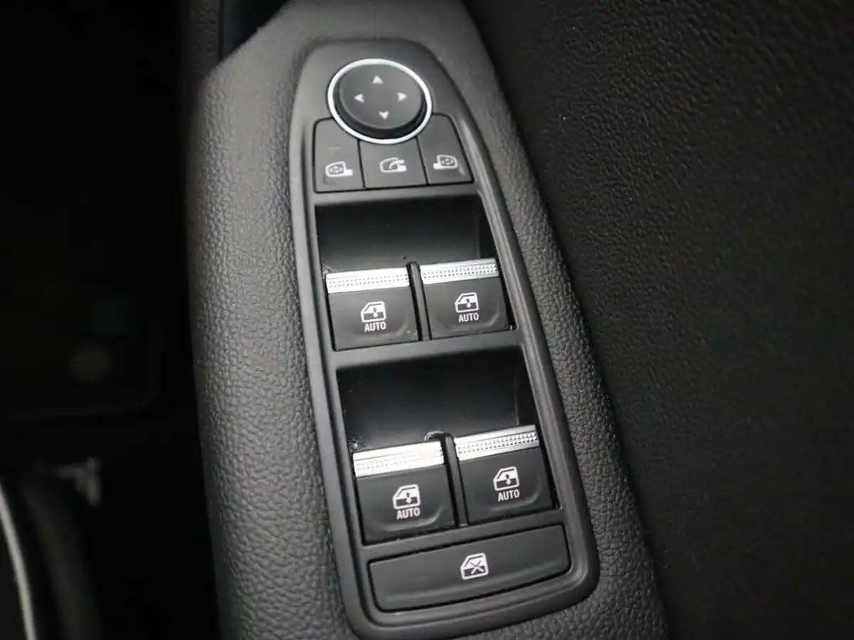 2023-renault-captur-16-techno-145ps-full-big-36