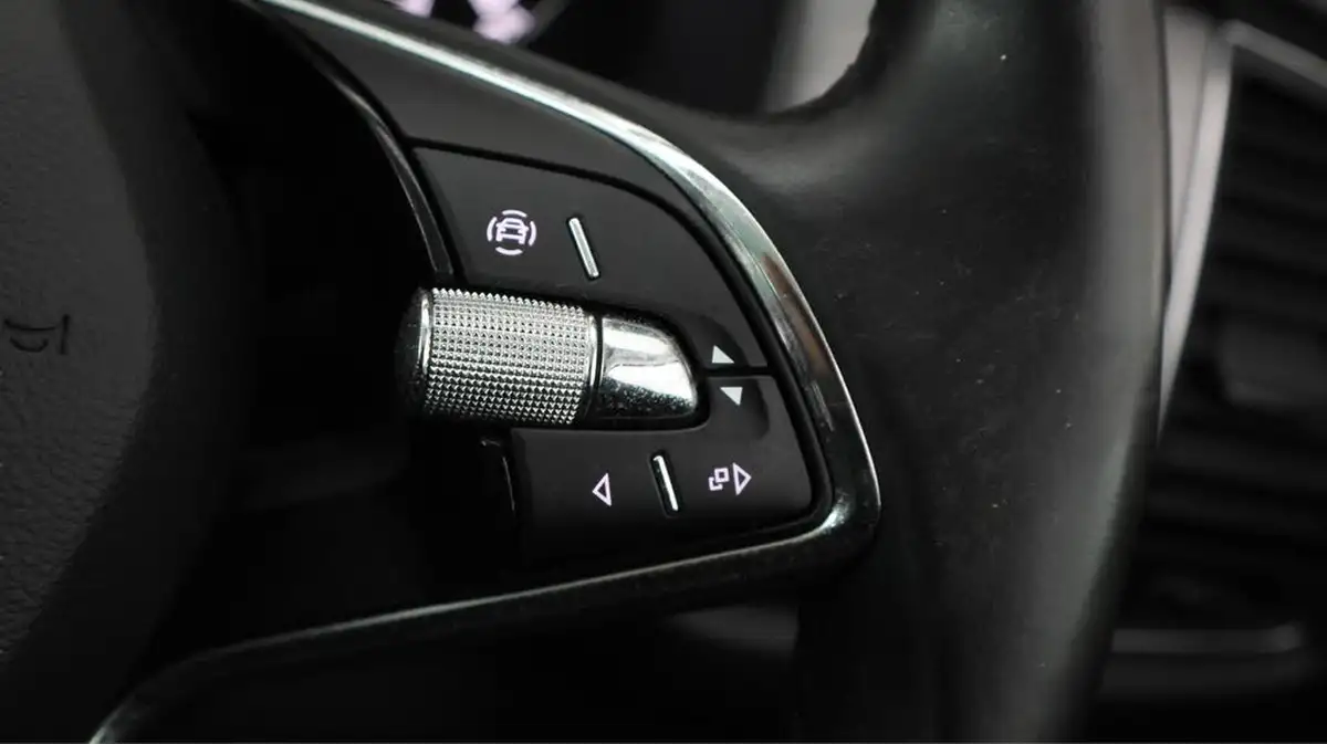 2021-skoda-kodiaq-15-tsi-se-5-big-22