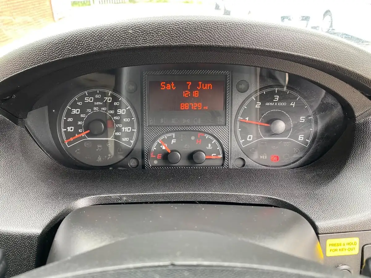 2016-fiat-ducato-23td-35-lh2-tecnico-big-9