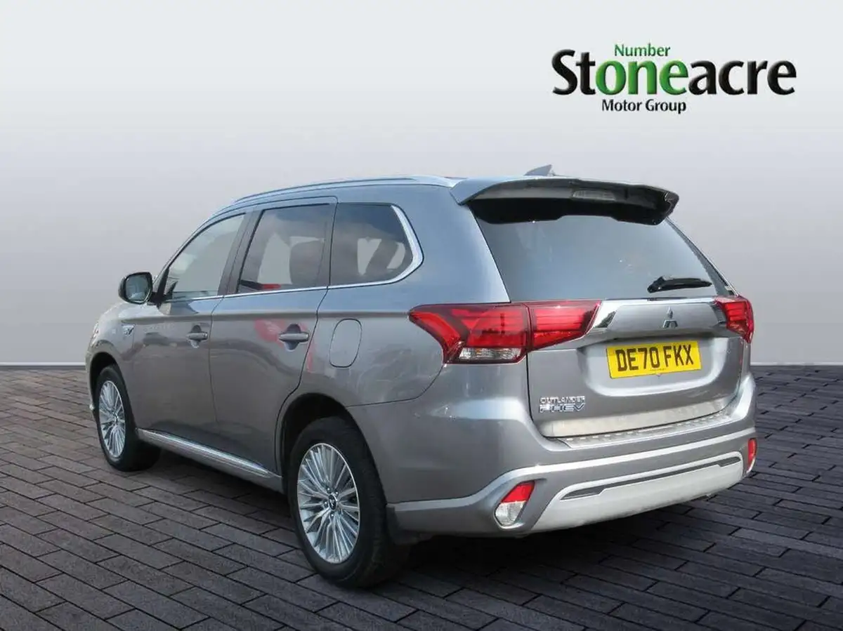 2020-mitsubishi-outlander-24-dynamic-phev-big-3