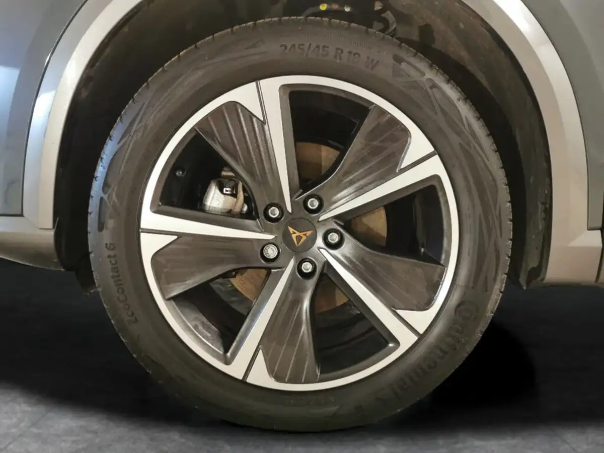 2024-cupra-formentor-14-e-hybrid-v1-big-35