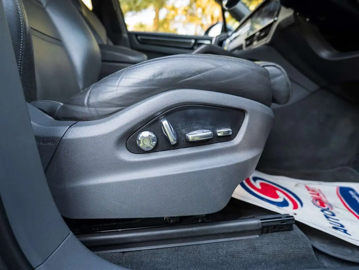 2018-porsche-cayenne-30-v6-big-43