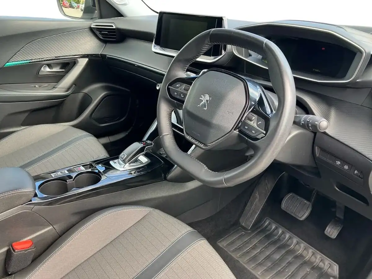 2022-peugeot-2008-suv-12-puretech-allure-premium-130bhp-eat8-big-8
