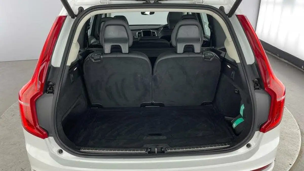 2022-volvo-xc90-20td-b5-momentum-big-30