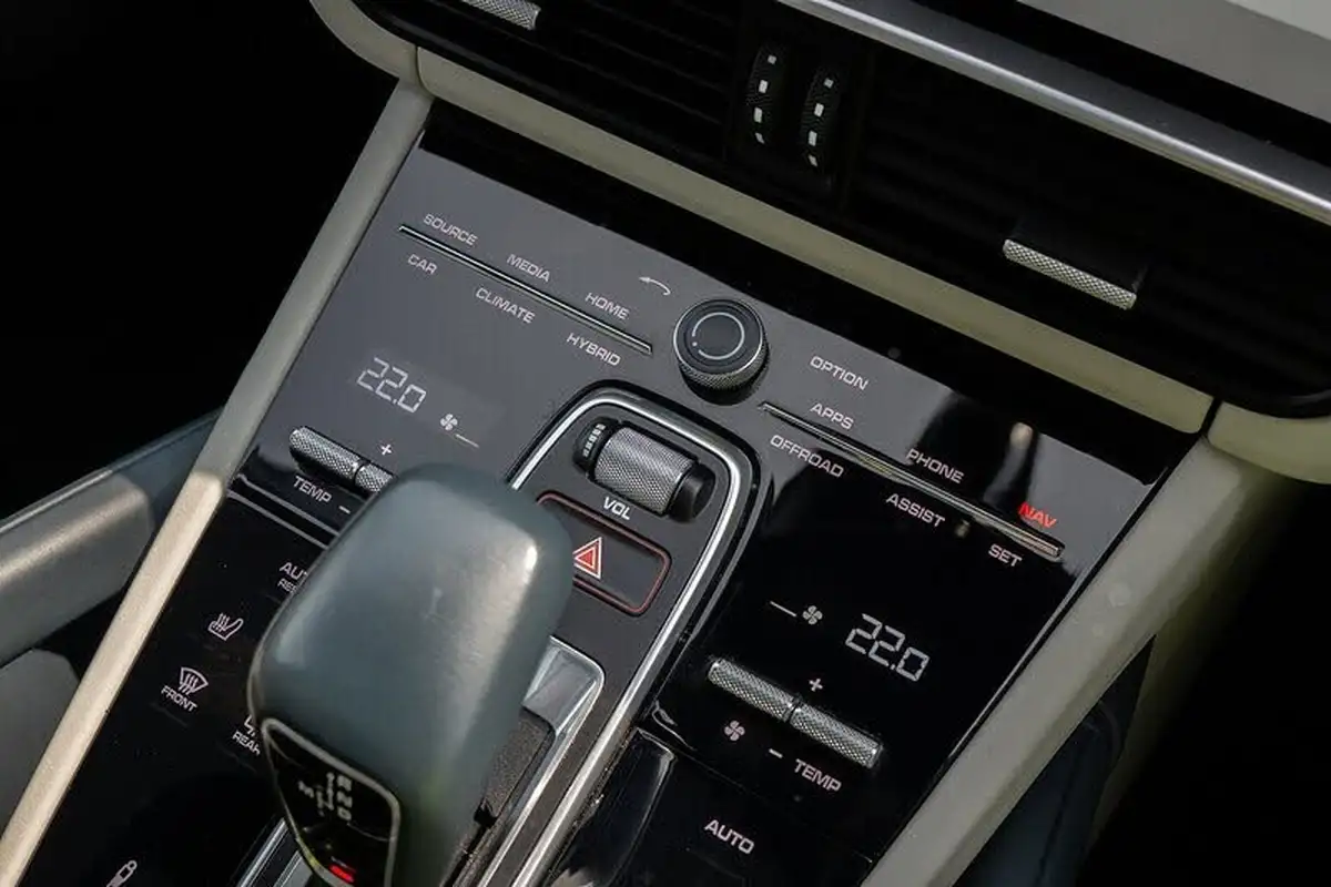 2019-porsche-cayenne-30-v6-e-hybrid-e-hybrid-coupe-big-31