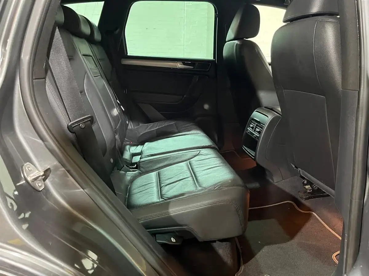 2016-volkswagen-touareg-30tdi-r-line-262ps-2967cc-big-43