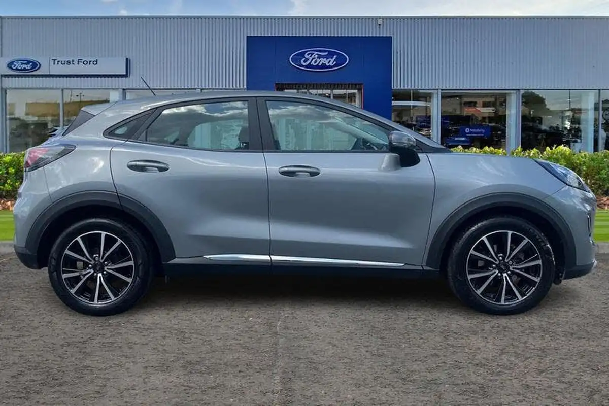 2023-ford-puma-suv-10-titanium-125ps-big-2