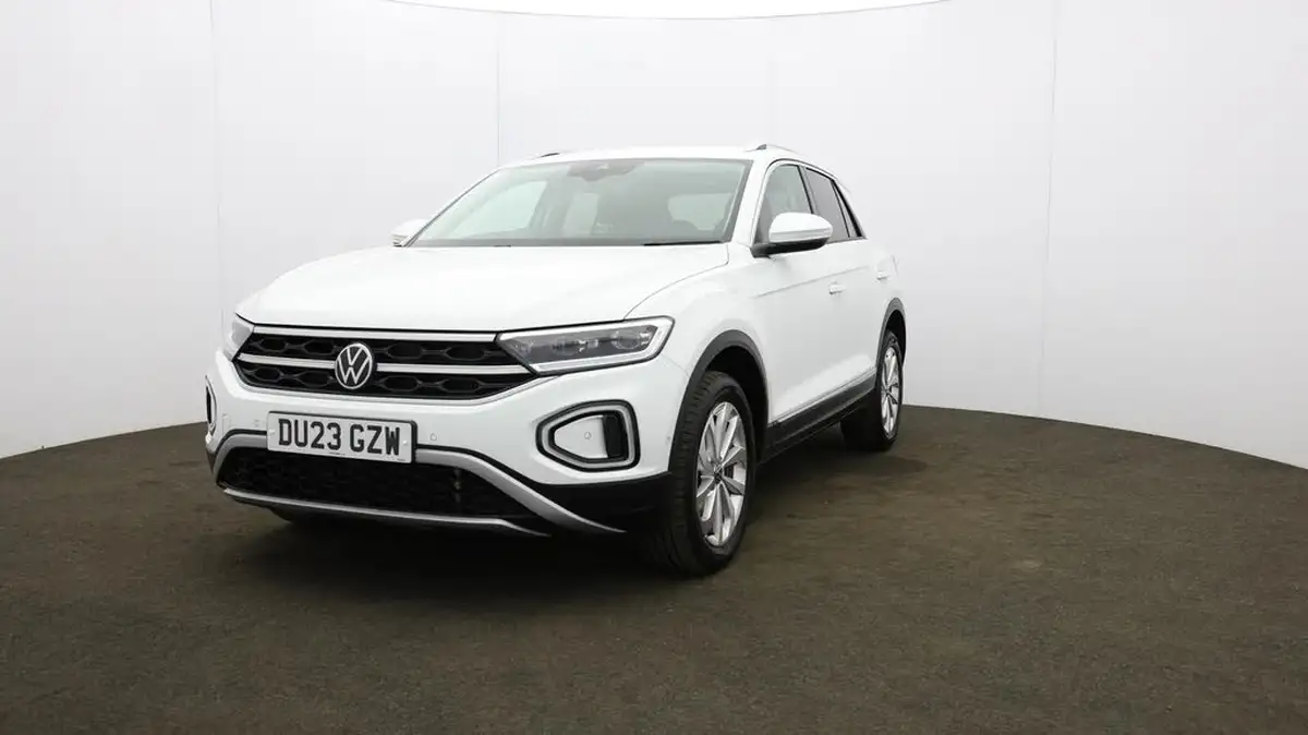 2023-volkswagen-t-roc-15-tsi-style-hatchback-5d-big-39