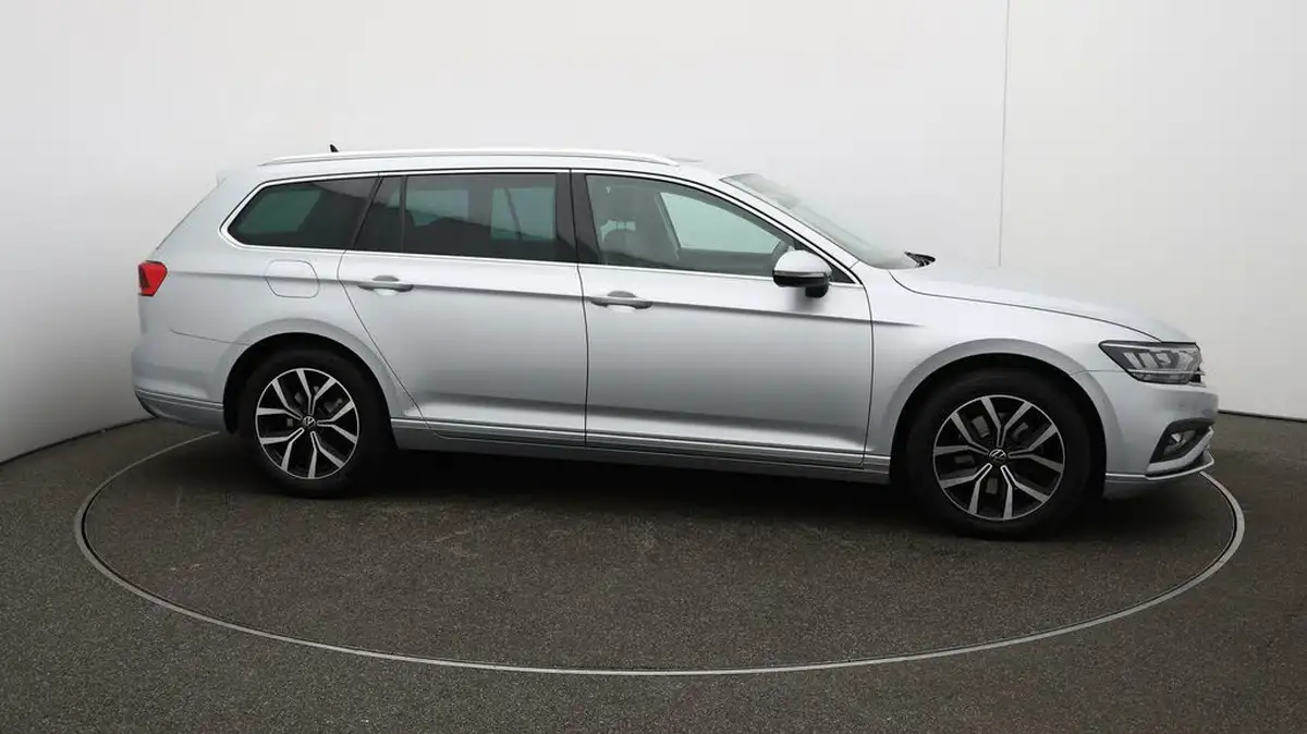 2022-volkswagen-passat-15-tsi-sel-estate-5d-dsg-big-48